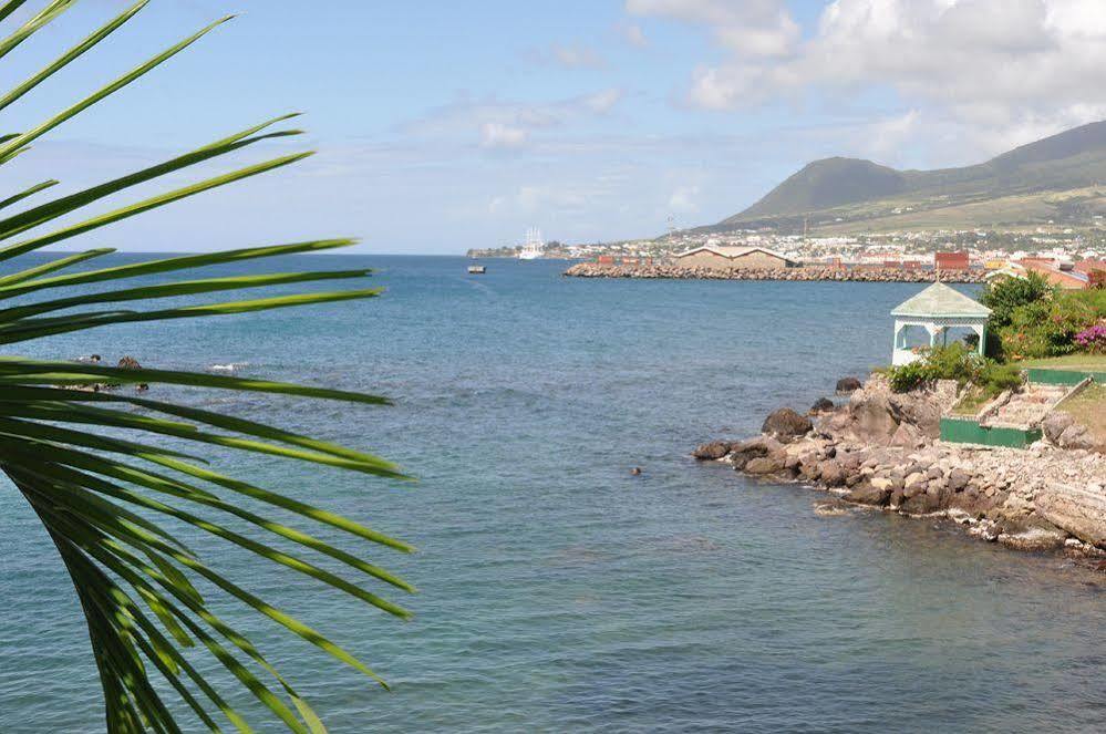 Bird Rock Beach Hotel Basseterre Kültér fotó